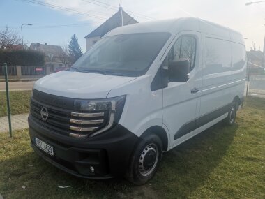 Nissan Interstar